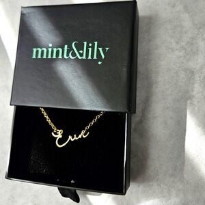 Mint & Lily gold Erin personalized necklace in box NWOT